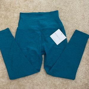 Beyond Yoga NWT Crop Legging